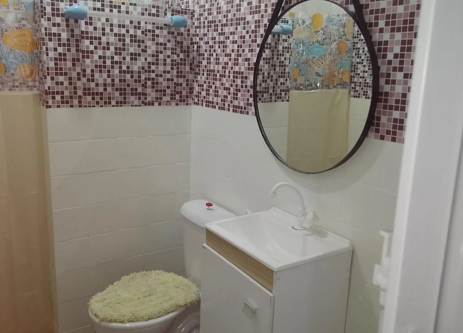 Casa Para Temporada, 687 Casa 03 Fundos Cabo Frio 0*,  Brasil